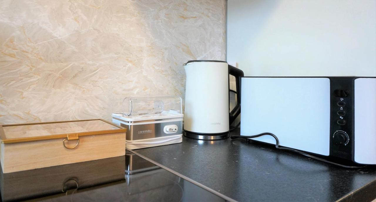 Mein Apartment, Stars Mit Balkon Und Klima Fuer Bis Zu 4 Personen Frankenthal  Kültér fotó