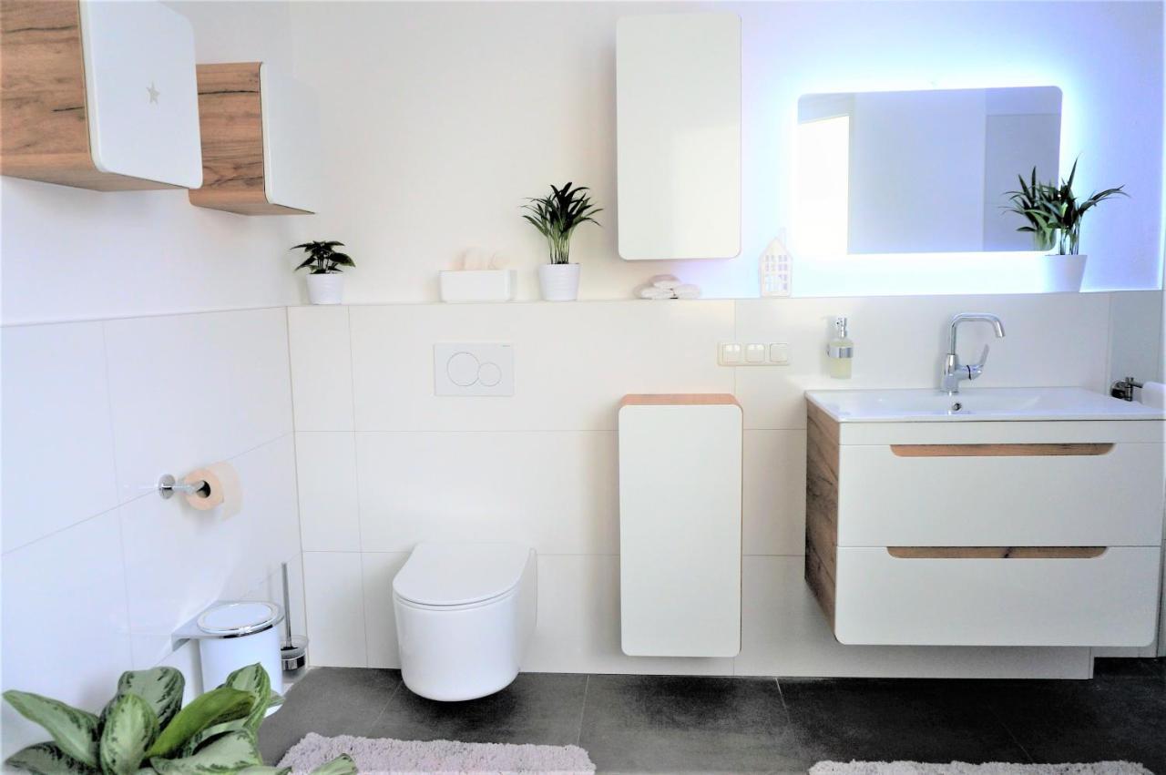 Mein Apartment, Stars Mit Balkon Und Klima Fuer Bis Zu 4 Personen Frankenthal  Kültér fotó